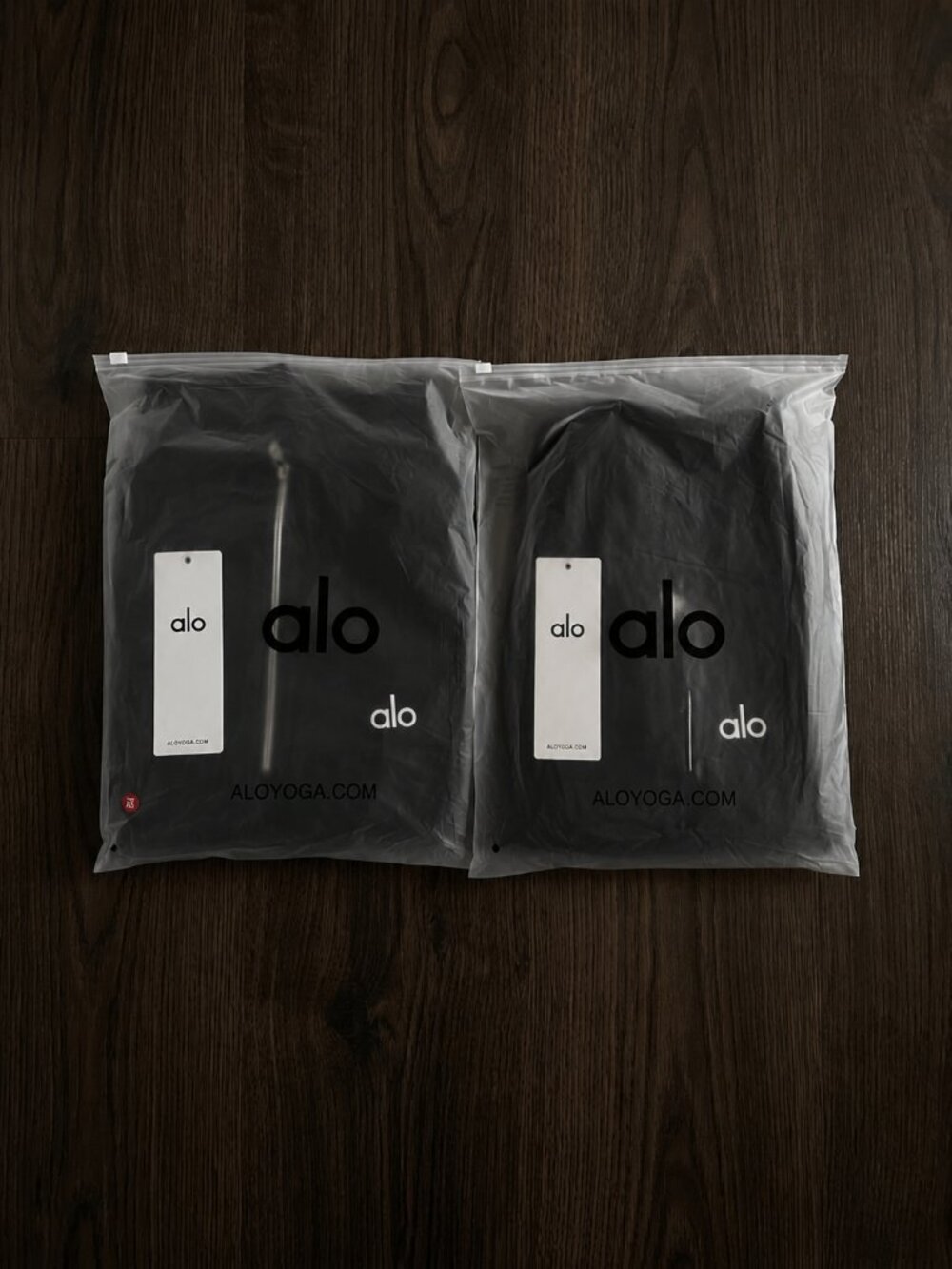 ALO Yoga Unisex Black Quarter-Zip Hoodie and Jogger Set NWT - Picture 7 of 7